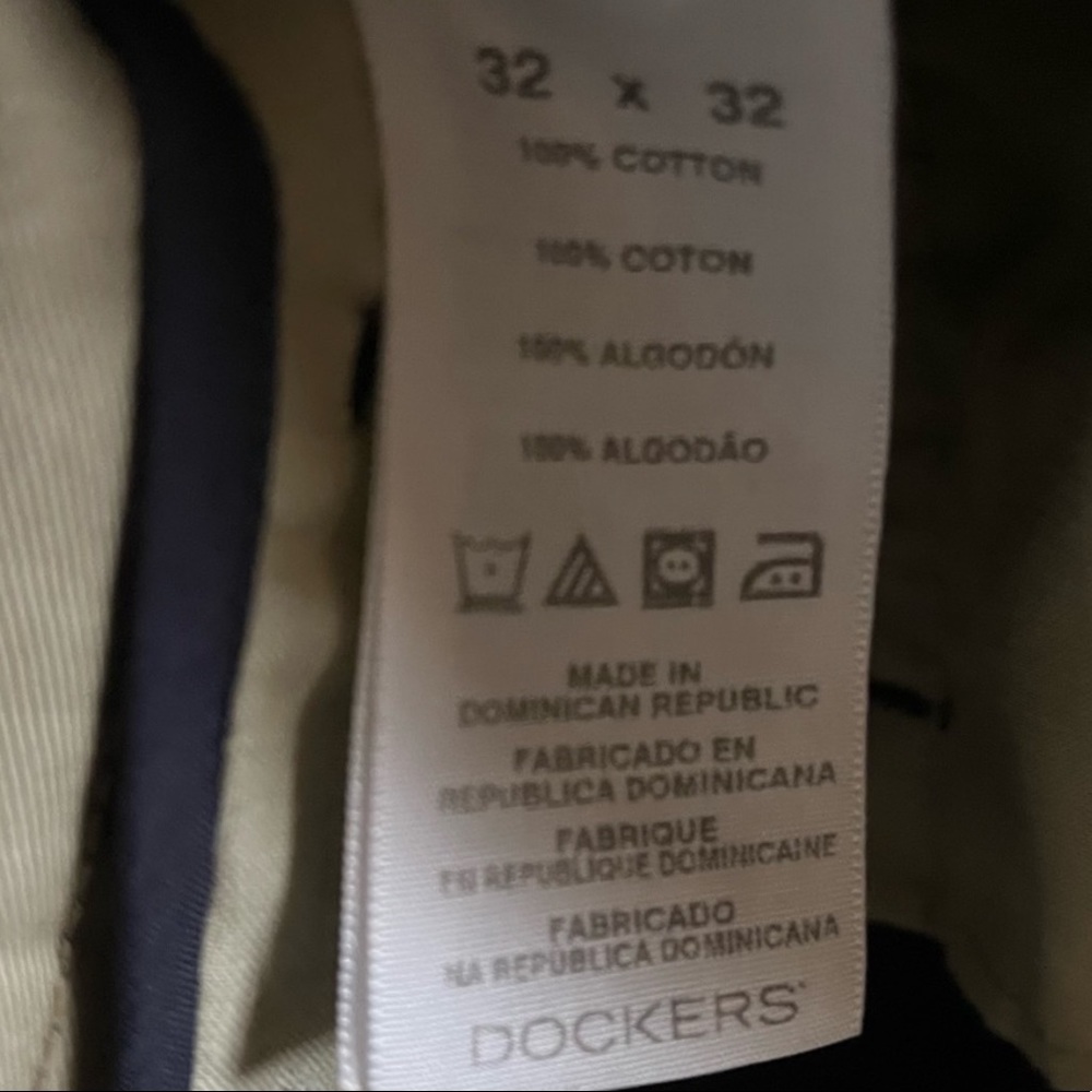 Men’s Docker’s D4 Relaxed Fit Khaki Pants - Picture 4 of 4